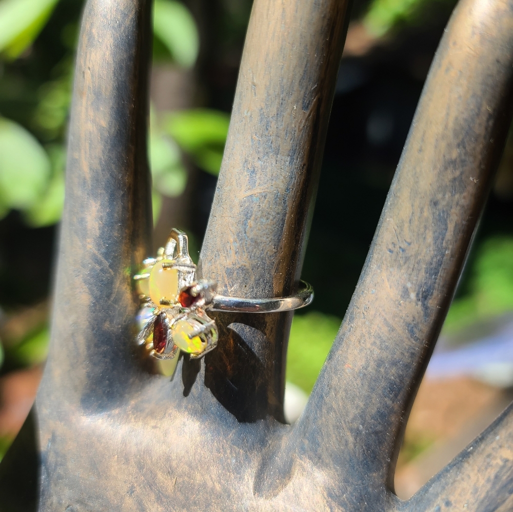 Opal & Garnet sterling & Gold honeycomb 🐝 bee ring sz8.5 - Picture 7 of 8